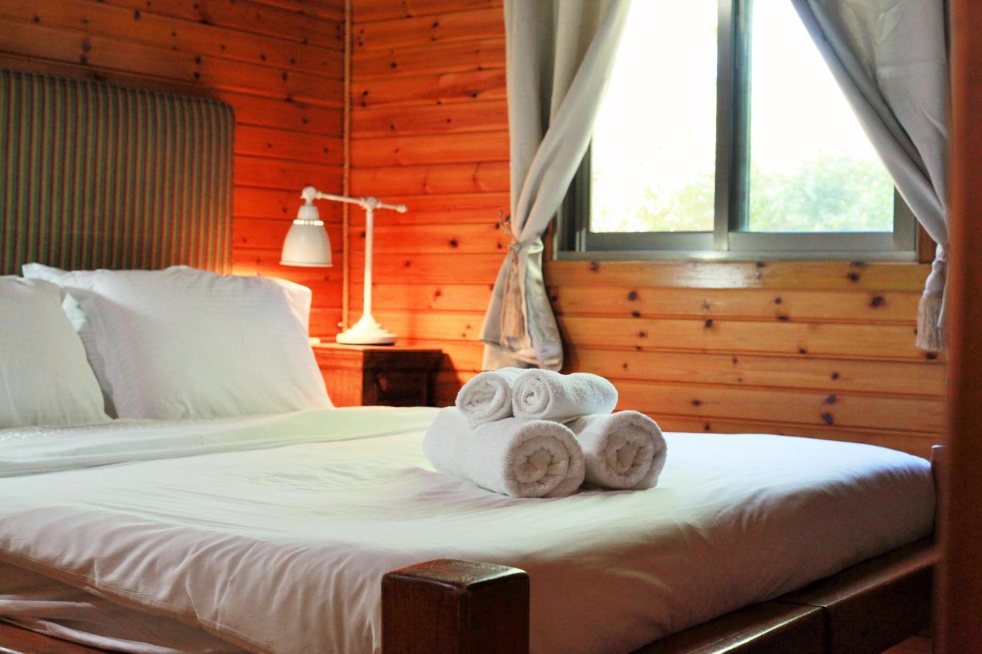Cabin Resort モシャヴ・ラマト エクステリア 写真