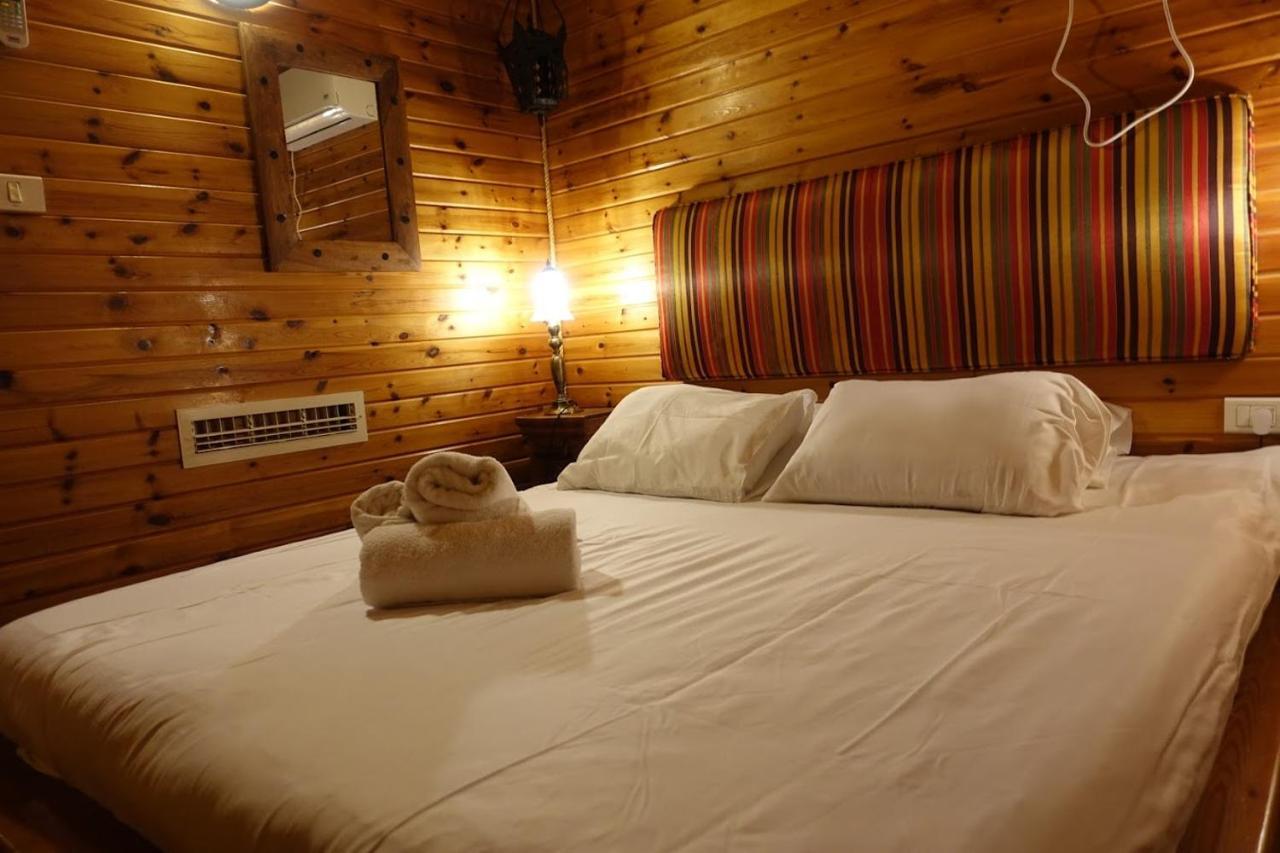Cabin Resort モシャヴ・ラマト エクステリア 写真